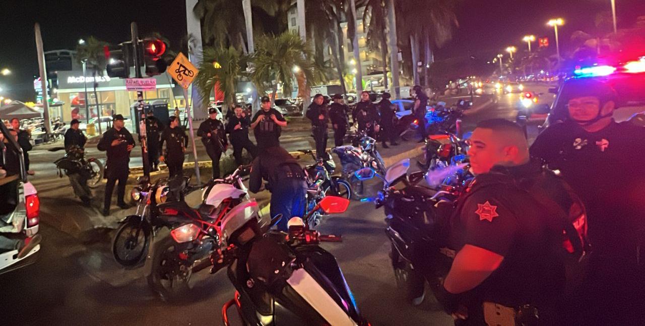 Retiran 26 motocicletas y remiten a 39 conductores por faltas en Mazatlán, Sinaloa, durante Semana de la Moto