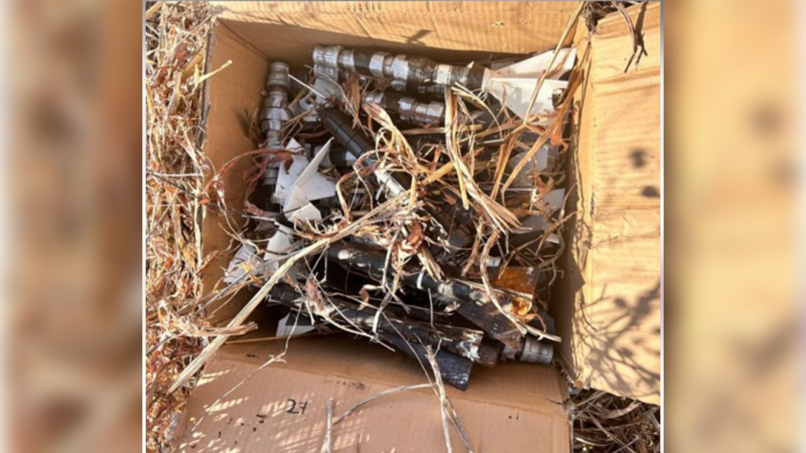 ¡Estaban en una caja de cartón! Militares aseguran 18 artefactos explosivos en la Limita de Itaje, en Culiacán, Sinaloa
