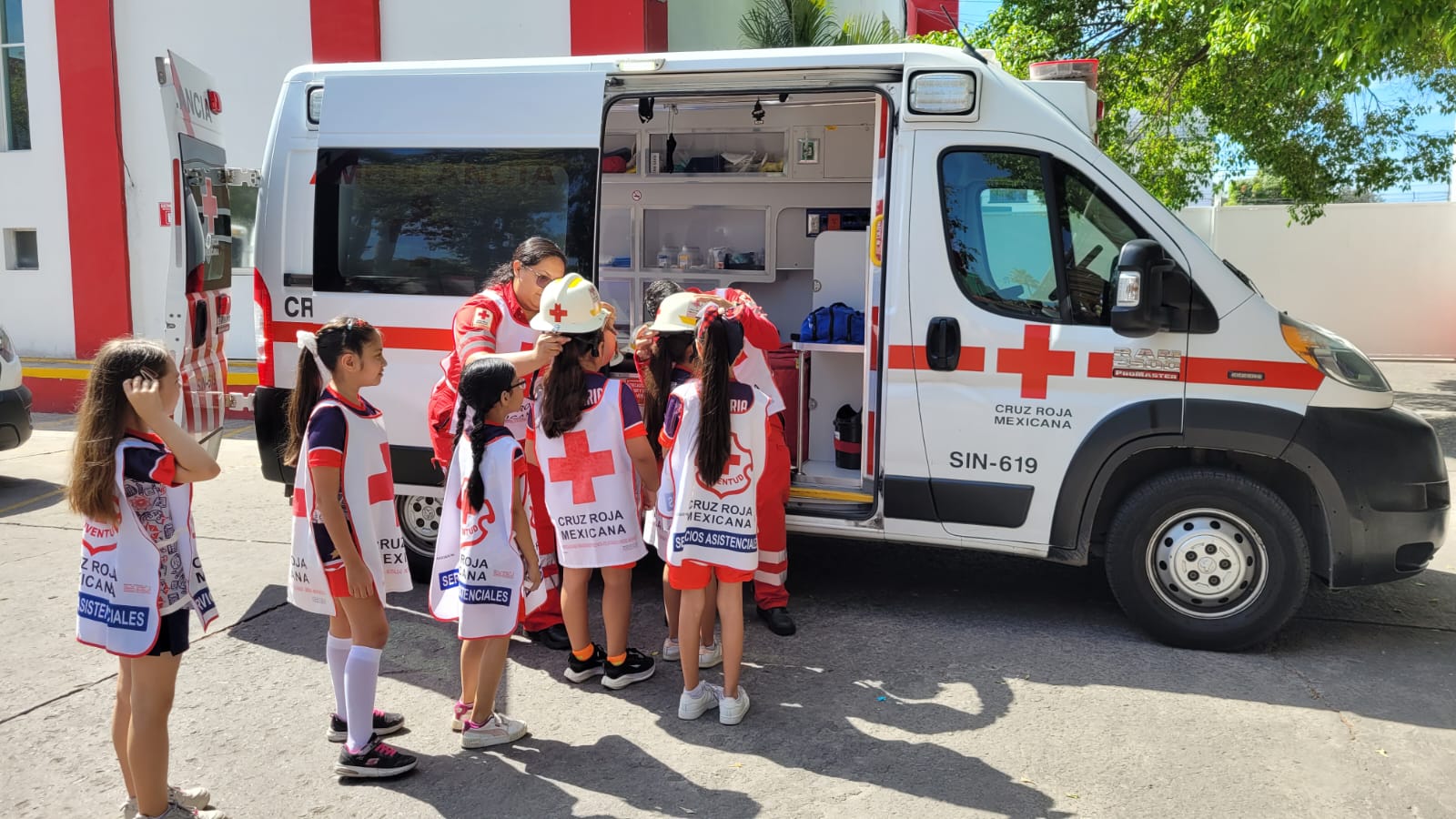Cruz Roja Mazatlán acerca a niños a su labor con actividades interactivas por el Día del Niño
