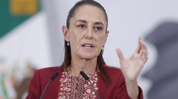Nueva credencial de salud inicia registro en abril y apunta a operar en 2027, informa Claudia Sheinbaum