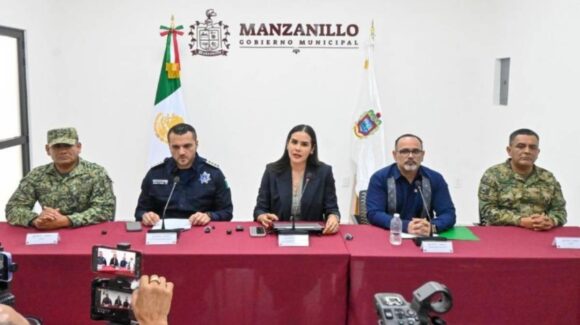 Detienen a 8 policías de Manzanillo por presunta colaboración con el CJNG