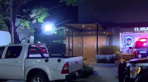 ¡Discusión se sale de control! Menor enfrenta a su tío tras intento de agresión a su abuela