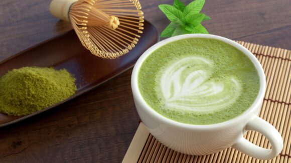 ¿De dónde proviene el té matcha? Origen y proceso de cultivo de esta bebida en tendencia