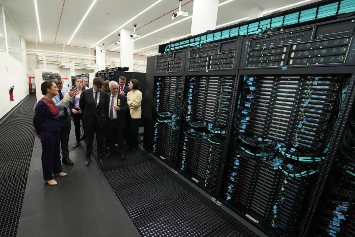 PRESIDENTA CLAUDIA SHEINBAUM VISITA EL CENTRO NACIONAL DE SUPERCOMPUTACIÓN DE BARCELONA