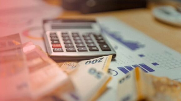SCJN valida bloqueos de cuentas: UIF asegura que no afectan a actividades lícitas