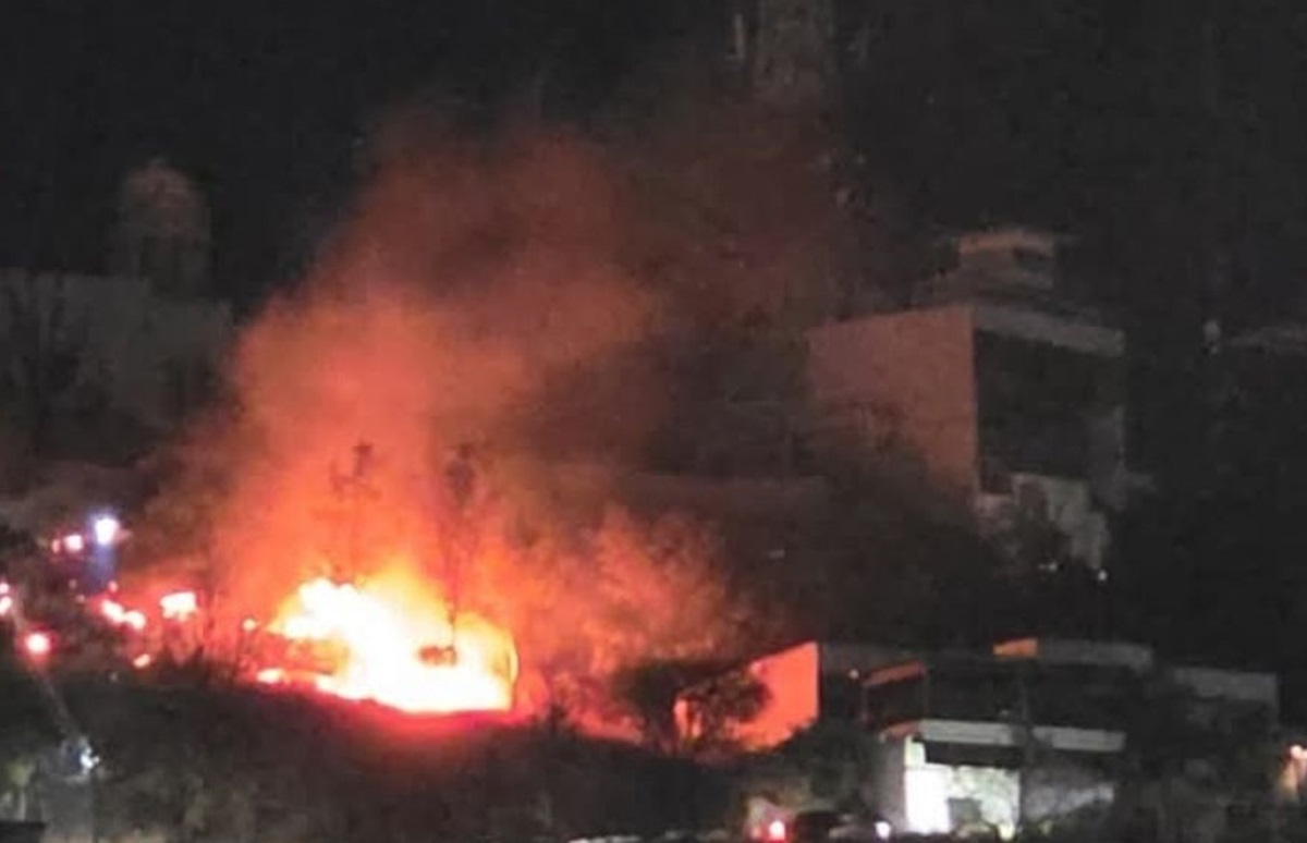 Se registra fuerte incendio en Durango en Cerro de Los Remedios