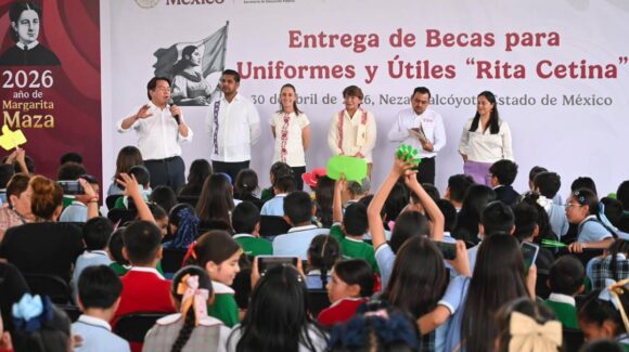 Sheinbaum inicia entrega de beca “Rita Cetina” para útiles y uniformes escolares