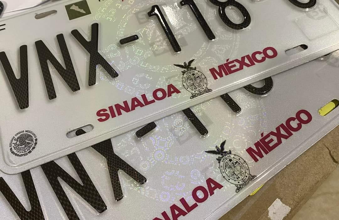 Se normaliza entrega de placas en Mazatlán tras falla técnica; llaman a recoger permisos provisionales