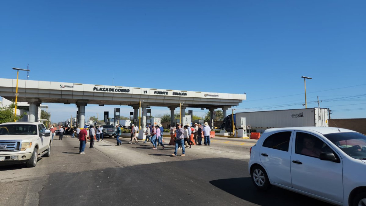 a mano alzada votan productores por permanecer en la liberacion de casetas autos