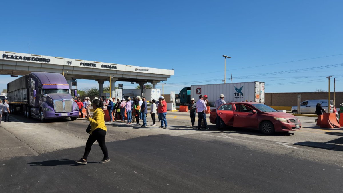 a mano alzada votan productores por permanecer en la liberacion de casetas de cobro