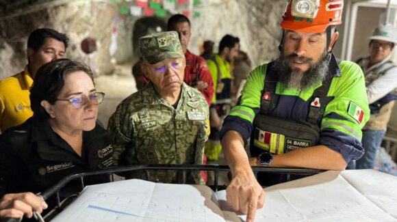 Sheinbaum celebra el hallazgo de minero con vida en El Rosario; lamenta el fallecimiento de uno más