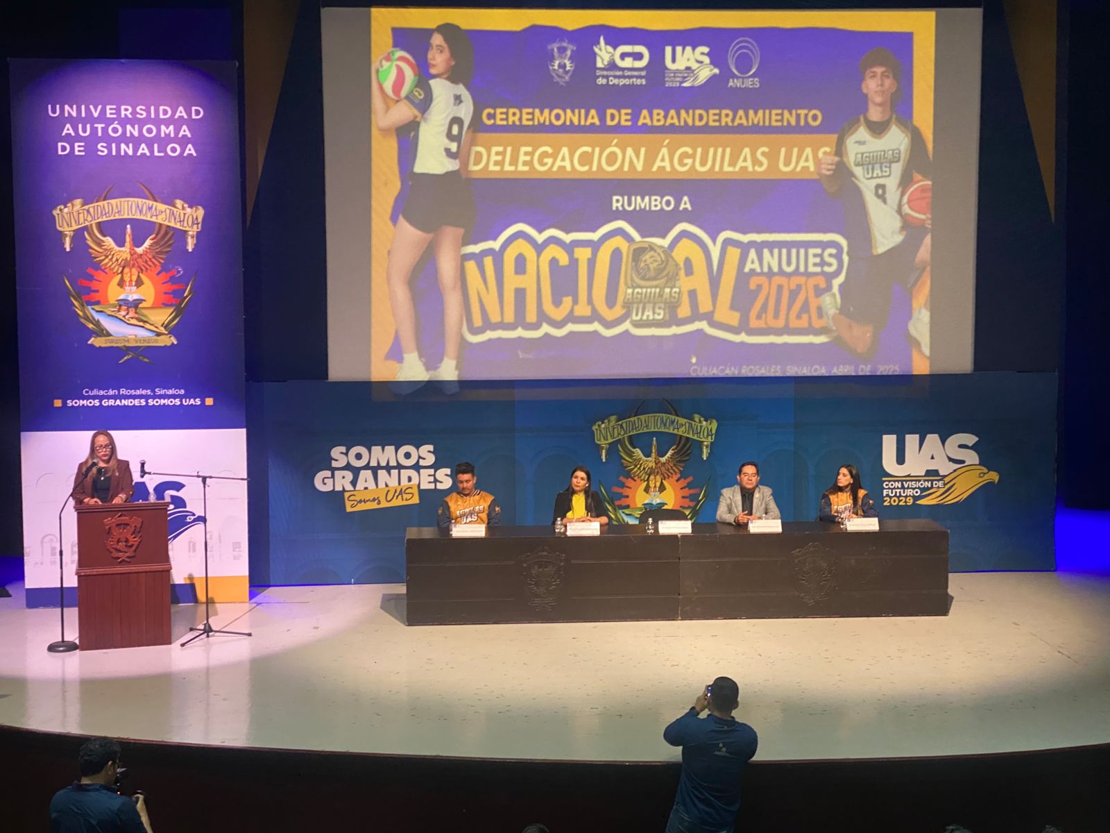 Abanderan a las Águilas UAS rumbo a Nacionales Anuies
