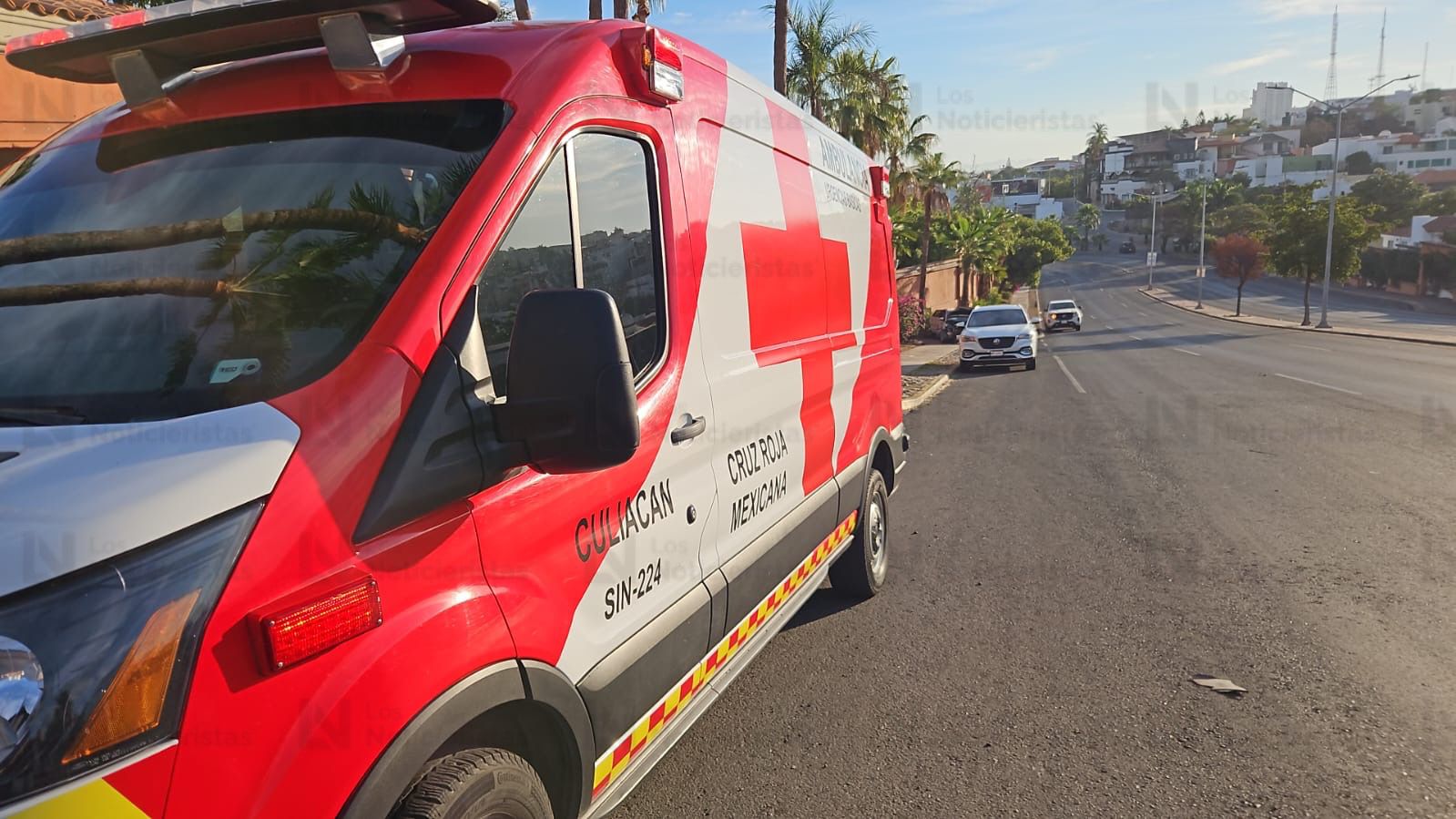 Ambulancia de Cruz Roja en accidente