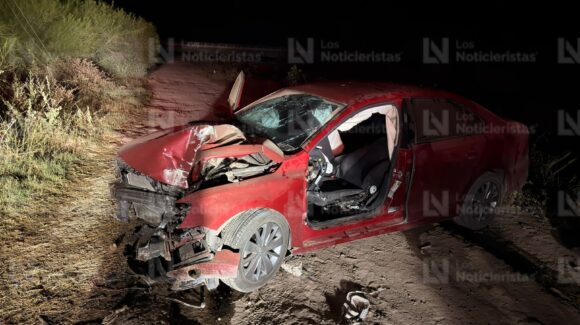 ¡Quedaron prensados! Tres personas resultan lesionadas tras aparatoso accidente en Compuertas, Ahome, Sinaloa