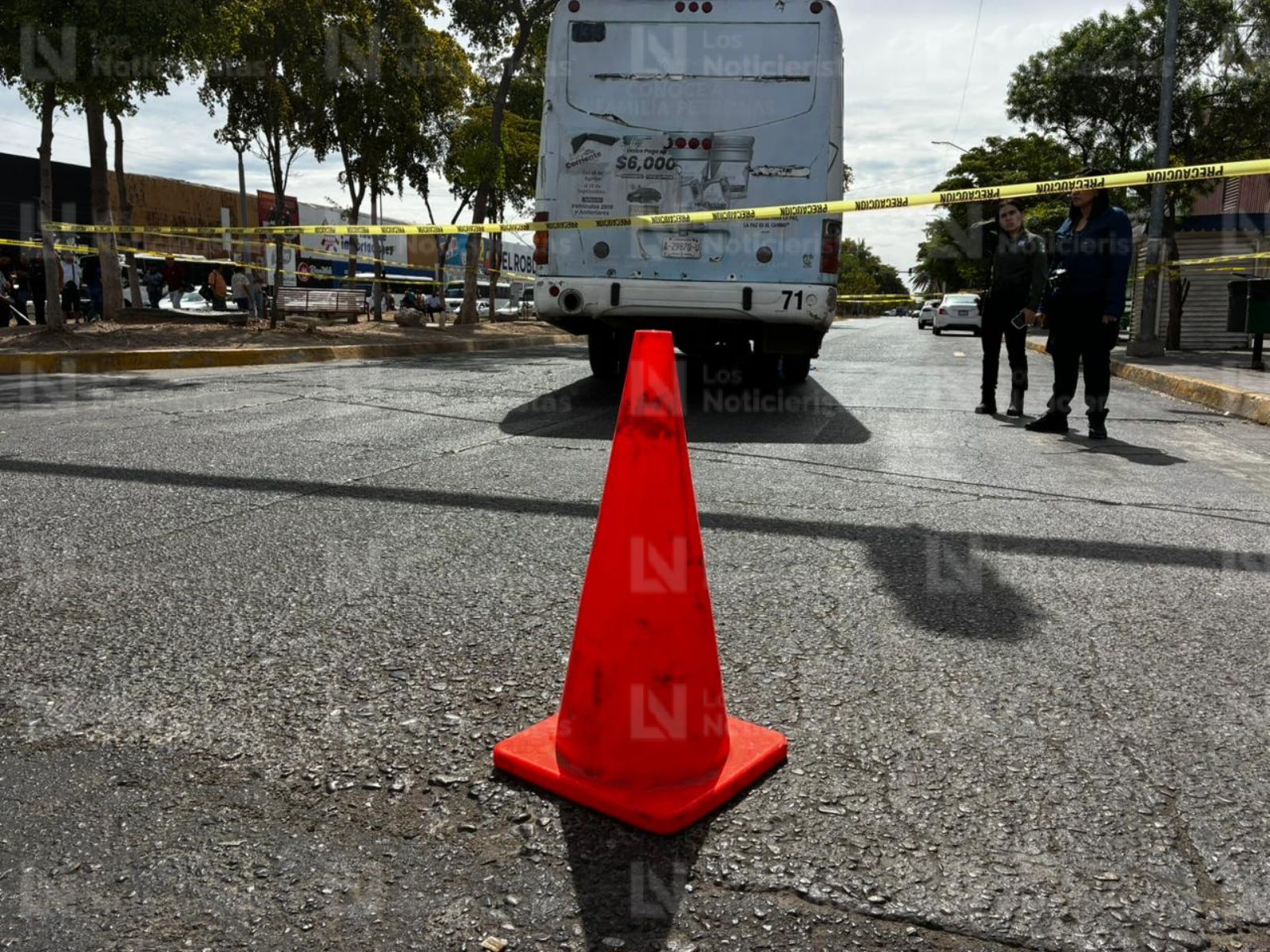 Adulto mayor pierde la vida luego de ser arrollado por un camión urbano