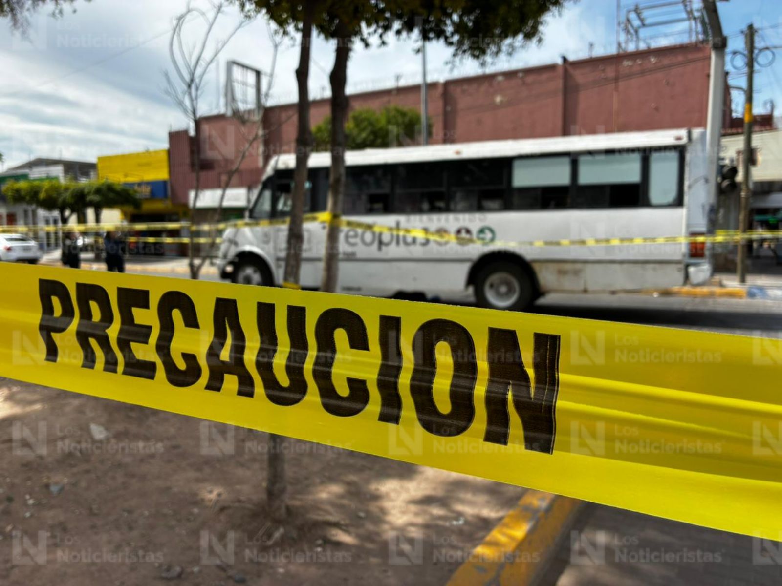 Adulto mayor pierde la vida luego de ser arrollado por un camión urbano
