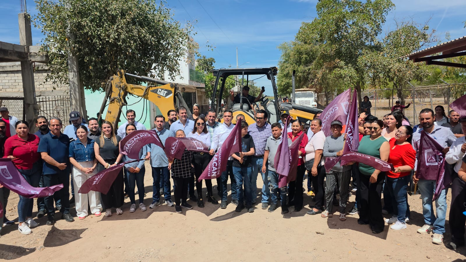Gámez Mendívil inaugura drenaje sanitario en San Lorenzo