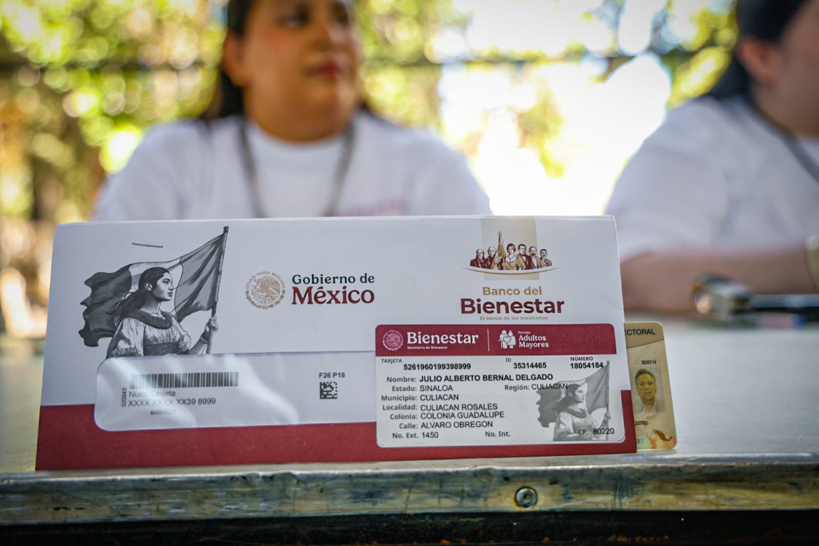 Entrega de tarjetas de Pensión Adulto Mayor