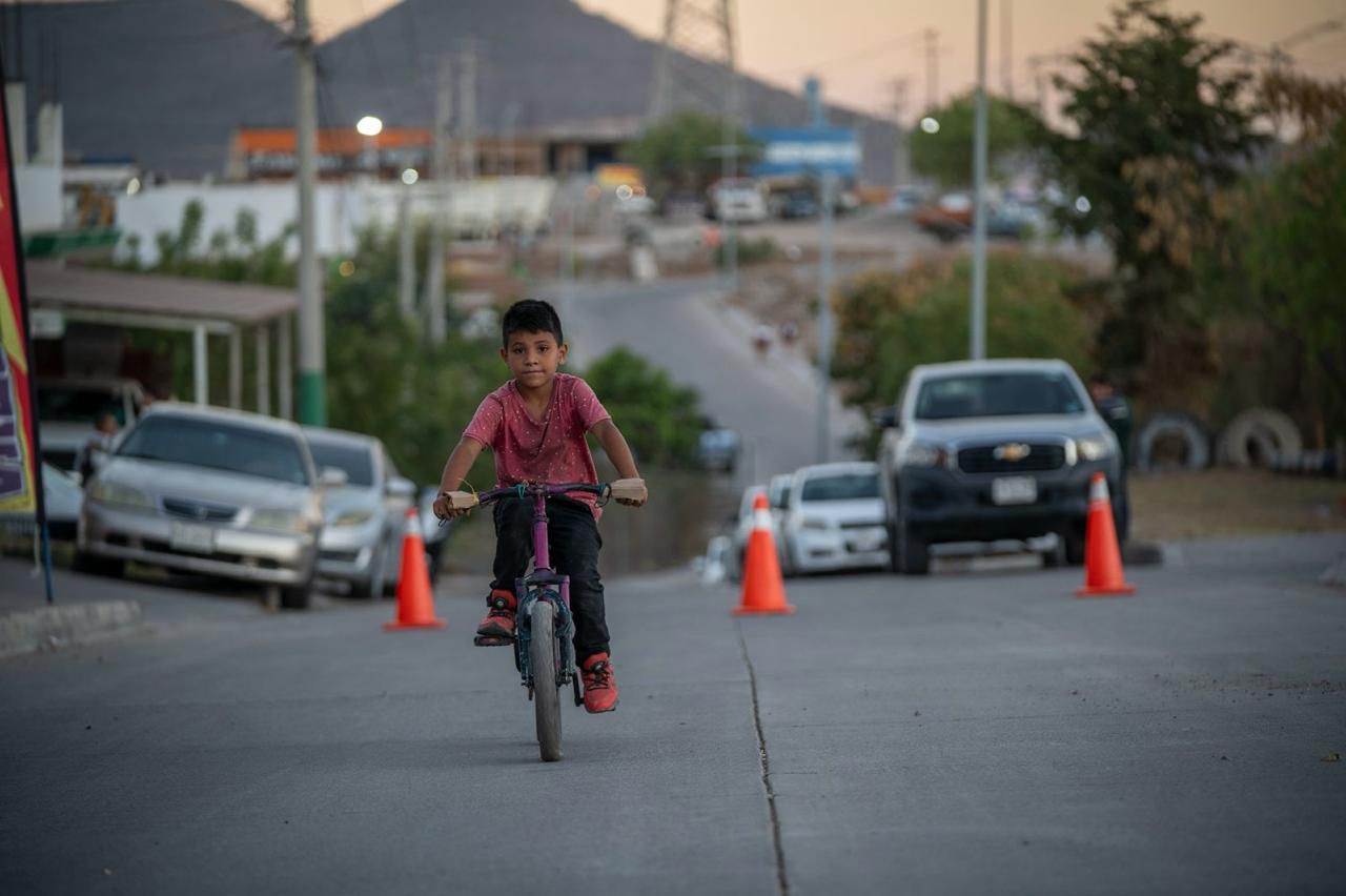 Entregan calles pavimentadas en Culiacán