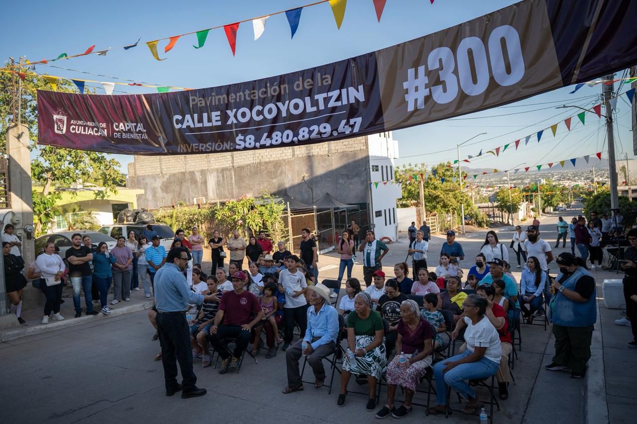 Entrega alcalde de Culiacán la calle 300 pavimentada