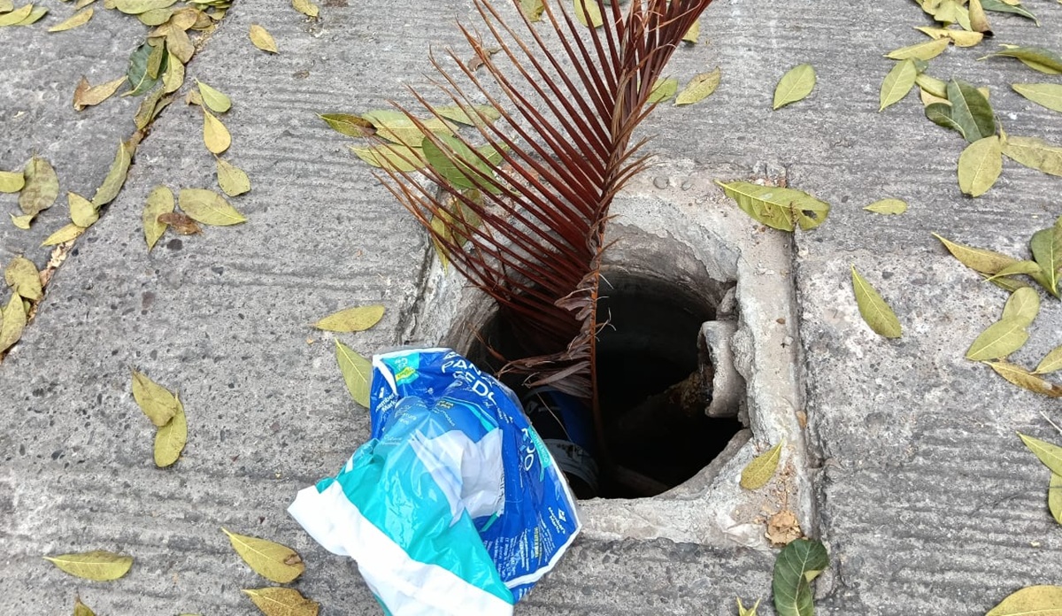 Alcantarilla sin tapa en Cerro del Vigía, en Mazatlán