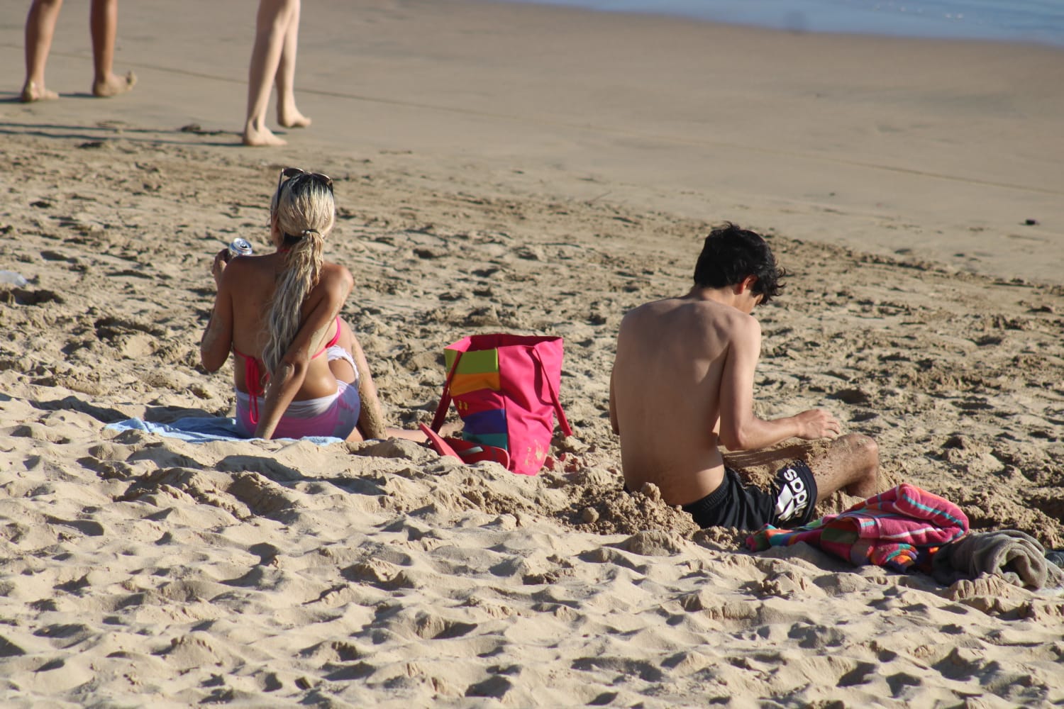 Alta afluencia turística en playas de Mazatlán