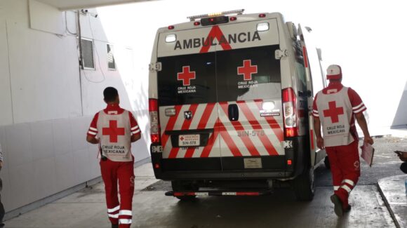 Cuatro hombres sufren quemaduras de tercer grado cuando echaban gasolina a un vehículo en Los Mochis, Sinaloa