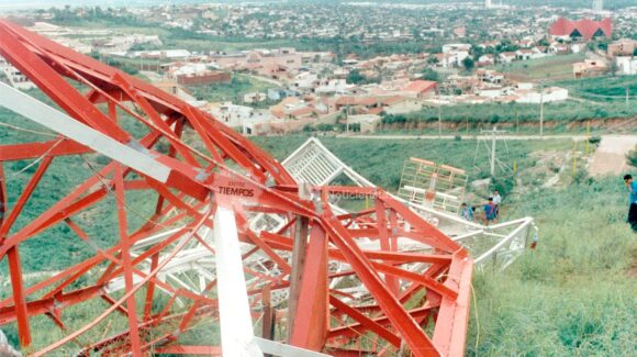 En 1993 la antena de Canal 3 fue derrumbada por Lidia en Culiacán