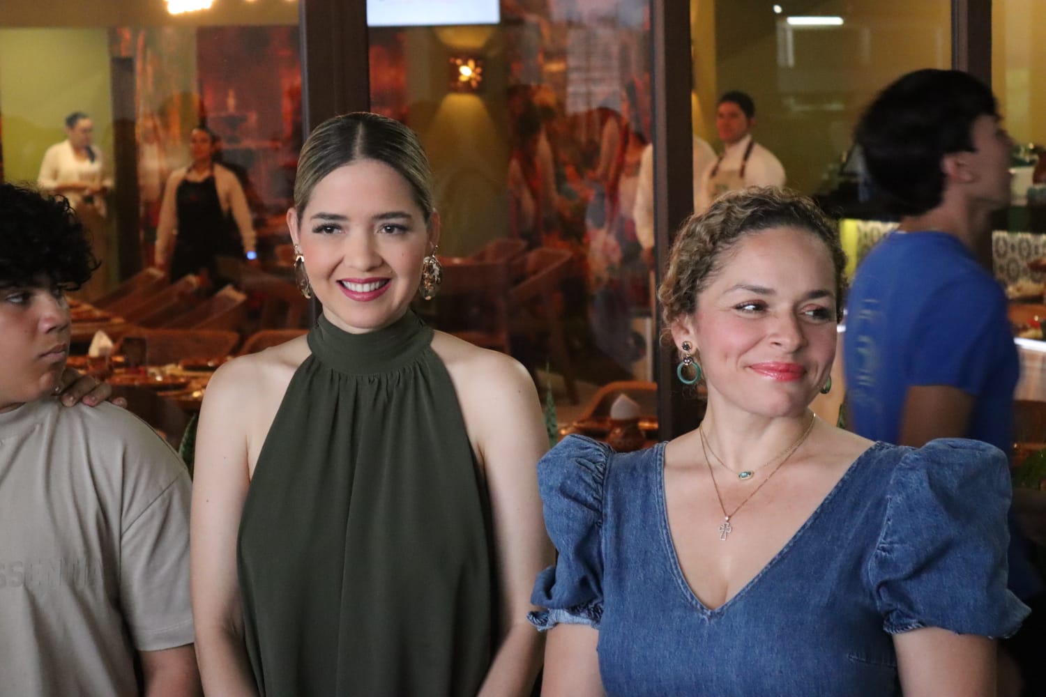 Apertura de 3 restaurantes en Mazatlán por Grupo AHRE.strella Palacios Domínguez, presidenta municipal de Mazatlán