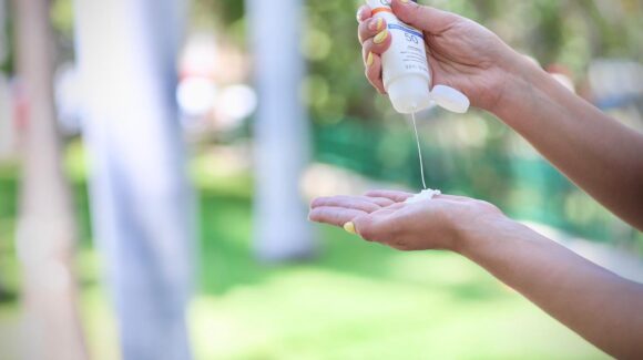 Estas vacaciones ¡cuida tu piel!; estas son las recomendaciones que emite salud para protegerte del sol