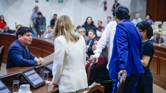 En sesión extraordinaria aprueba Congreso de Sinaloa desaparición de la UTE y destituye a su titular Alejandra Pineda