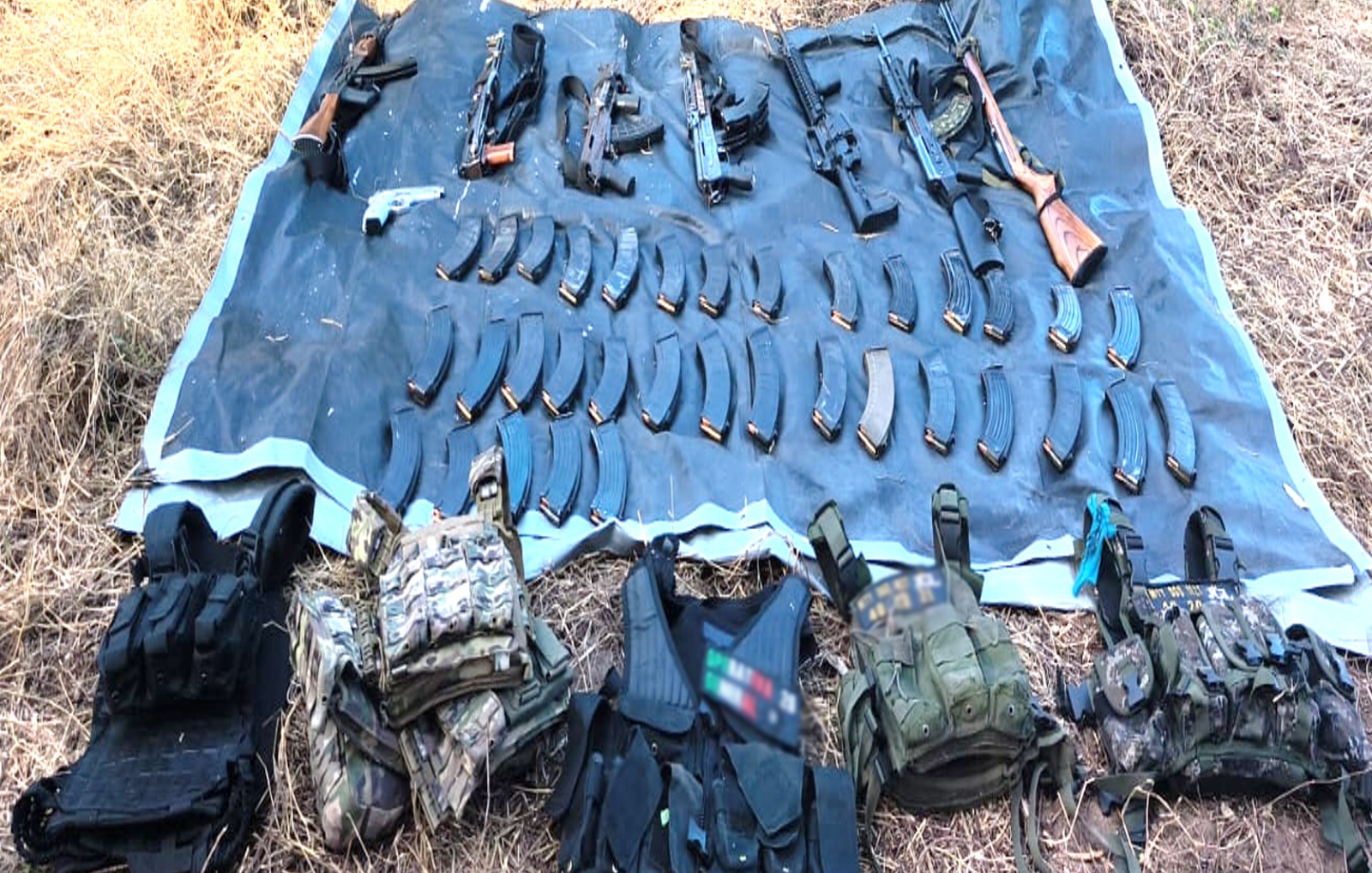 Armamento asegurado en Escuinapa