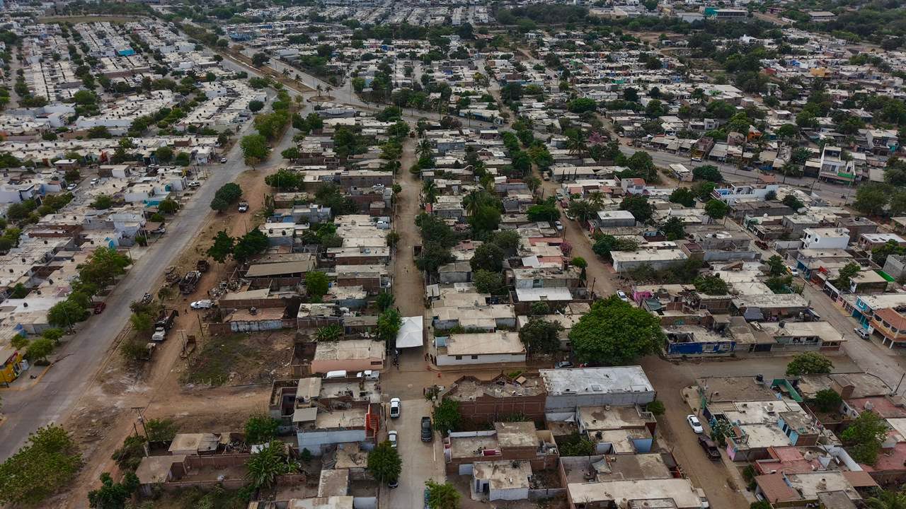 Arrancan obra de pavimentación en Villas del Sol, Mazatlán