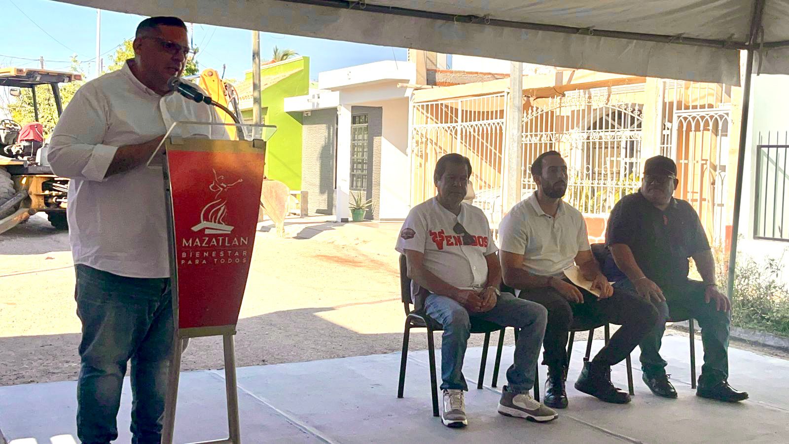 Arrancan obras de pavimentación en colonias de Mazatlán