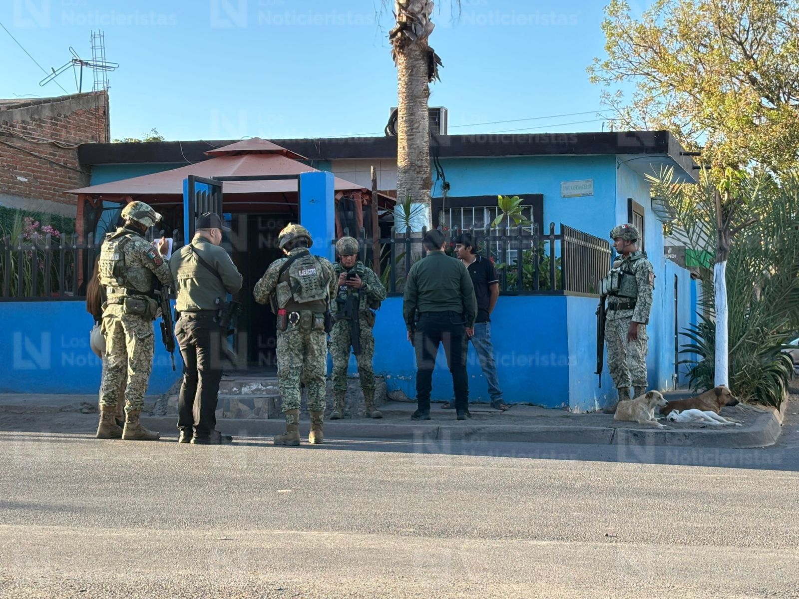 Hieren a balazos a un hombre en la colonia 7 de Gotas en Culiacán