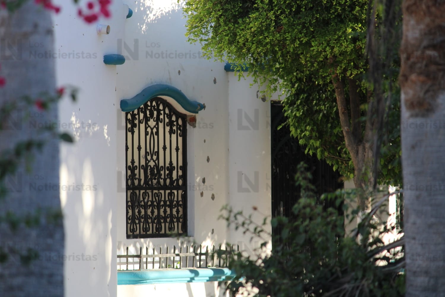 Rafaguean vivienda en el fraccionamiento Villas del Rey en Mazatlán