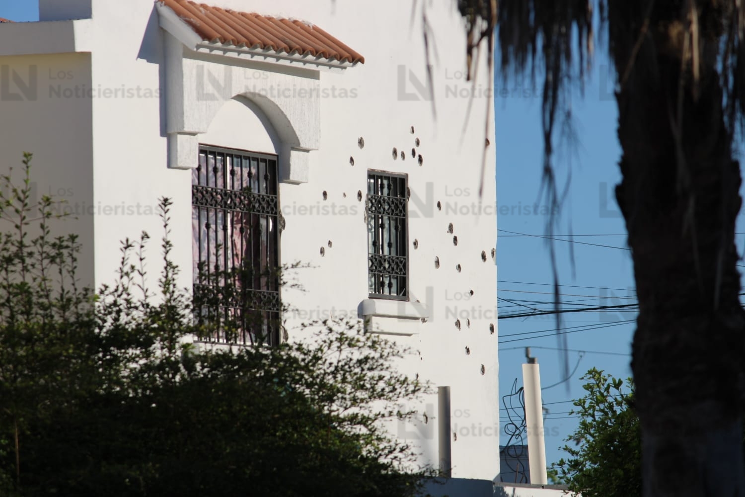 Rafaguean vivienda en el fraccionamiento Villas del Rey en Mazatlán