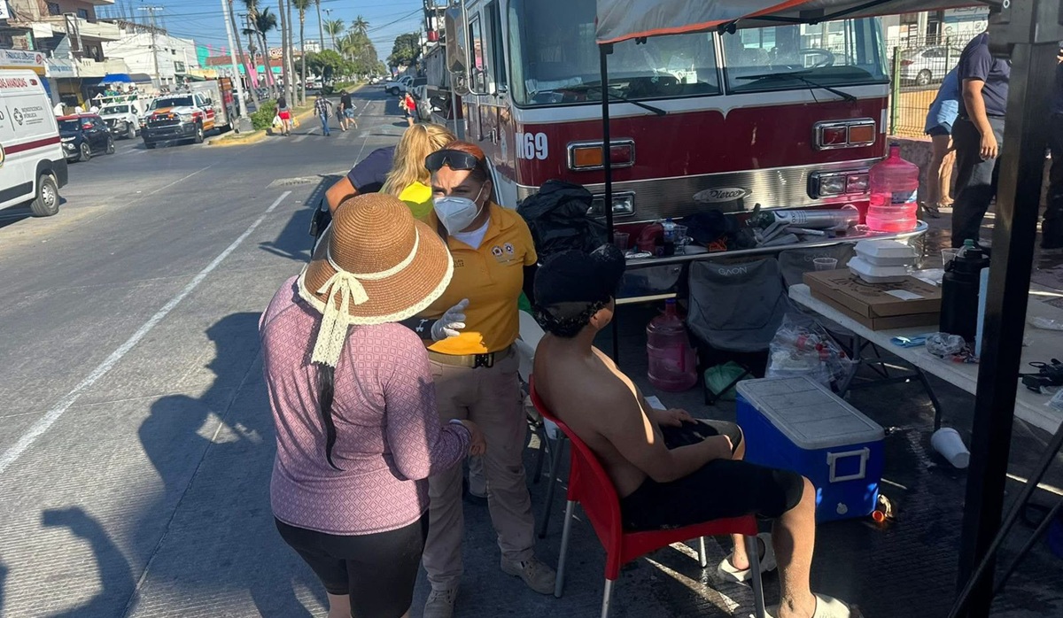 Atienden a población que sufrió picadura de quemador en Mazatlán