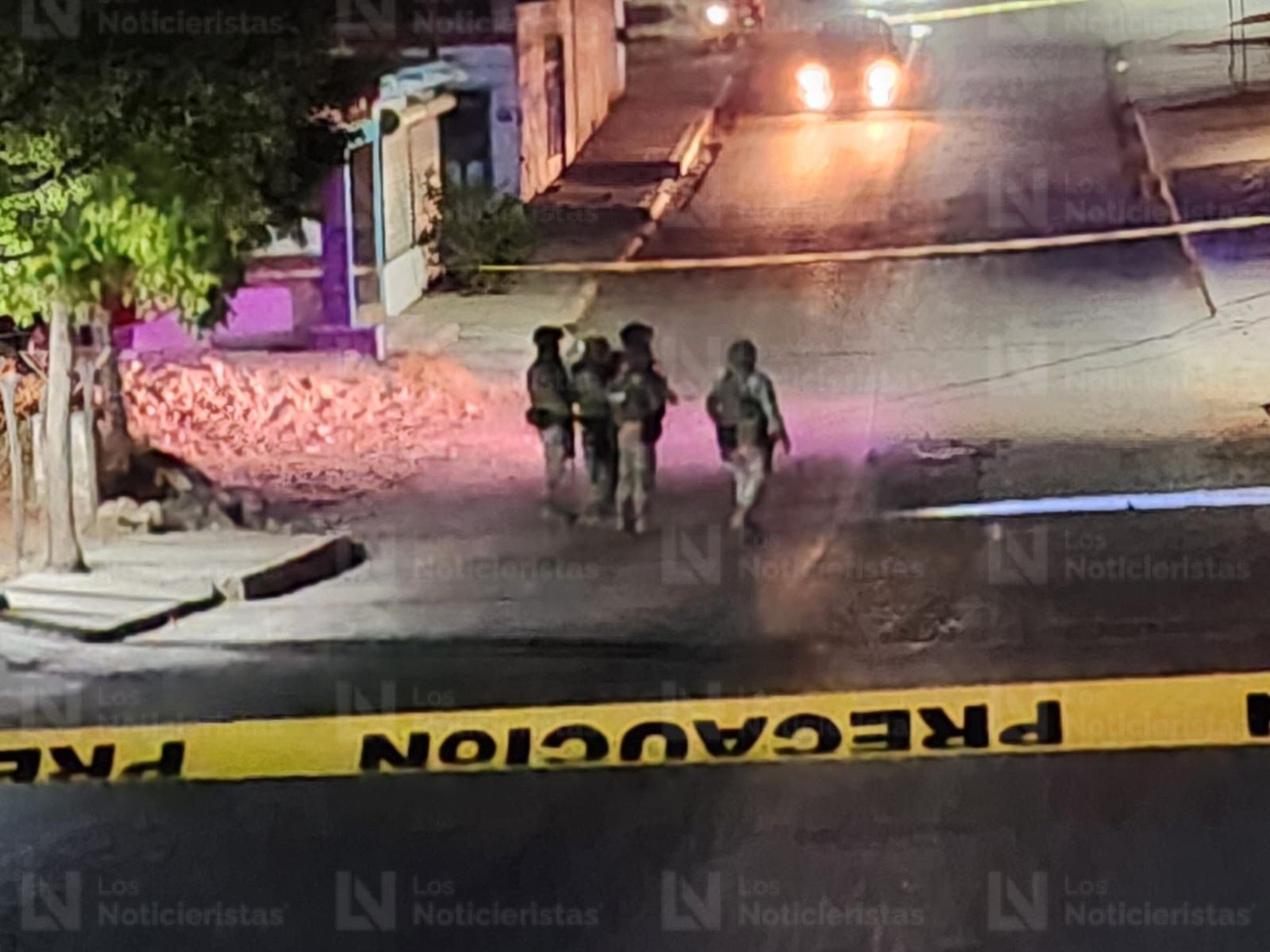 Autoridades en la colonia CNOP de Culiacán, donde balearon a una pareja