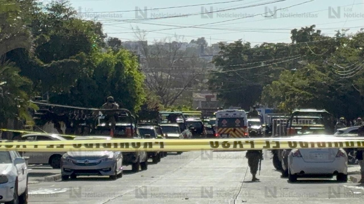 Autoridades en la colonia Guadalupe Victoria en Culiacán