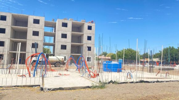 Sin fecha de entrega Viviendas del Bienestar en Guasave; llaman a tramitar directo y evitar “coyotes”