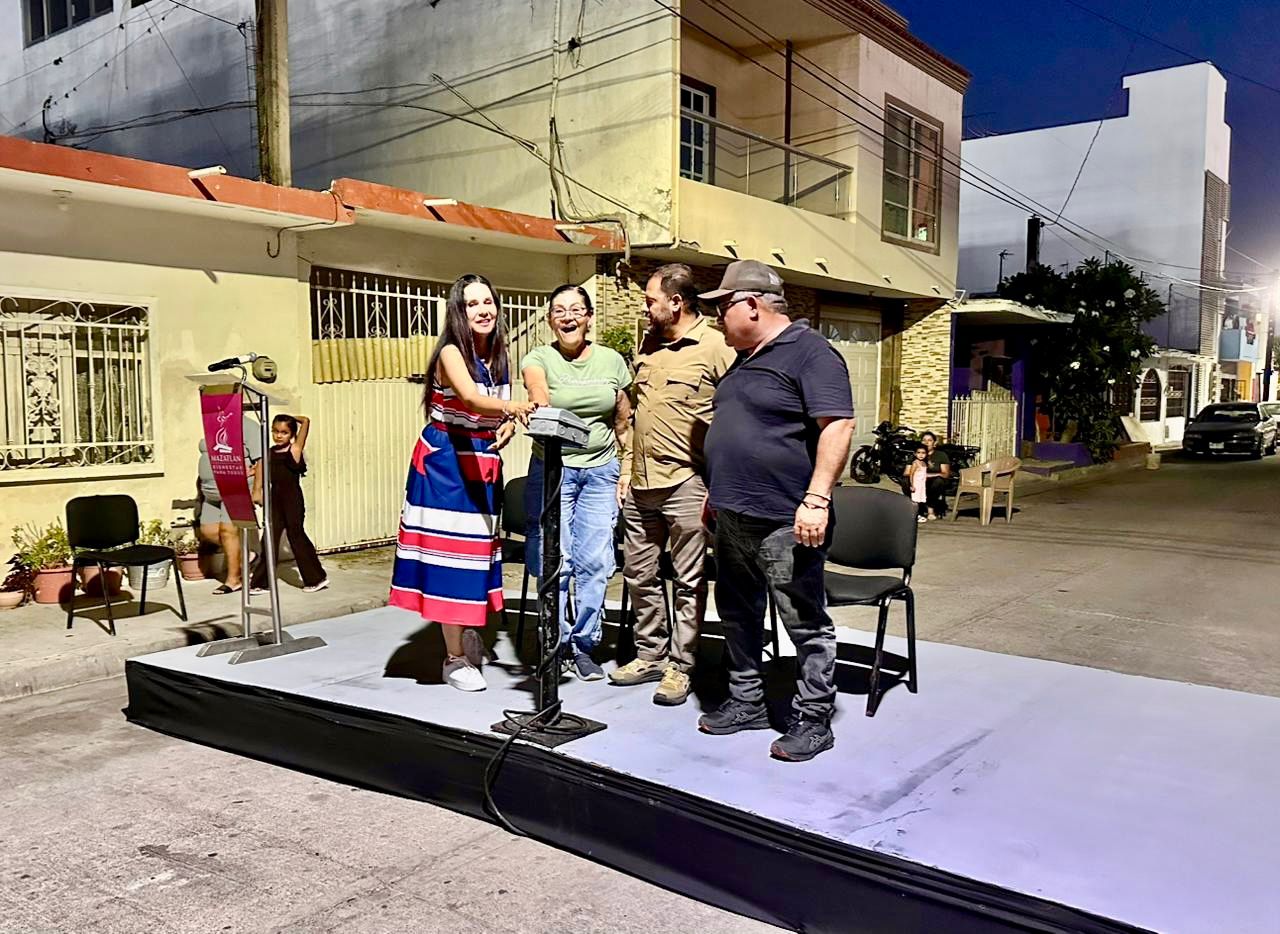 Amplían alumbrado en colonias de Mazatlán