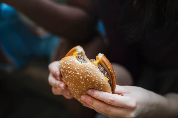 ¡Nada de pizzas y hamburguesas! SEPyC lanza circular para no ingresar comida chatarra a la celebración del Día del Niño en Sinaloa