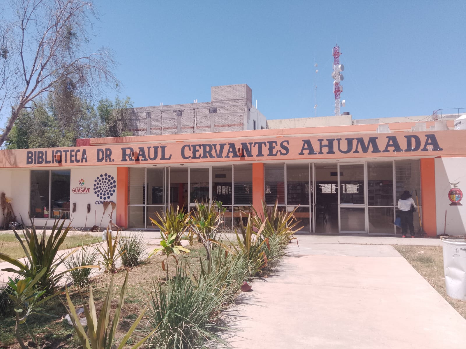 Biblioteca municipal Raúl Cervantes Ahumada