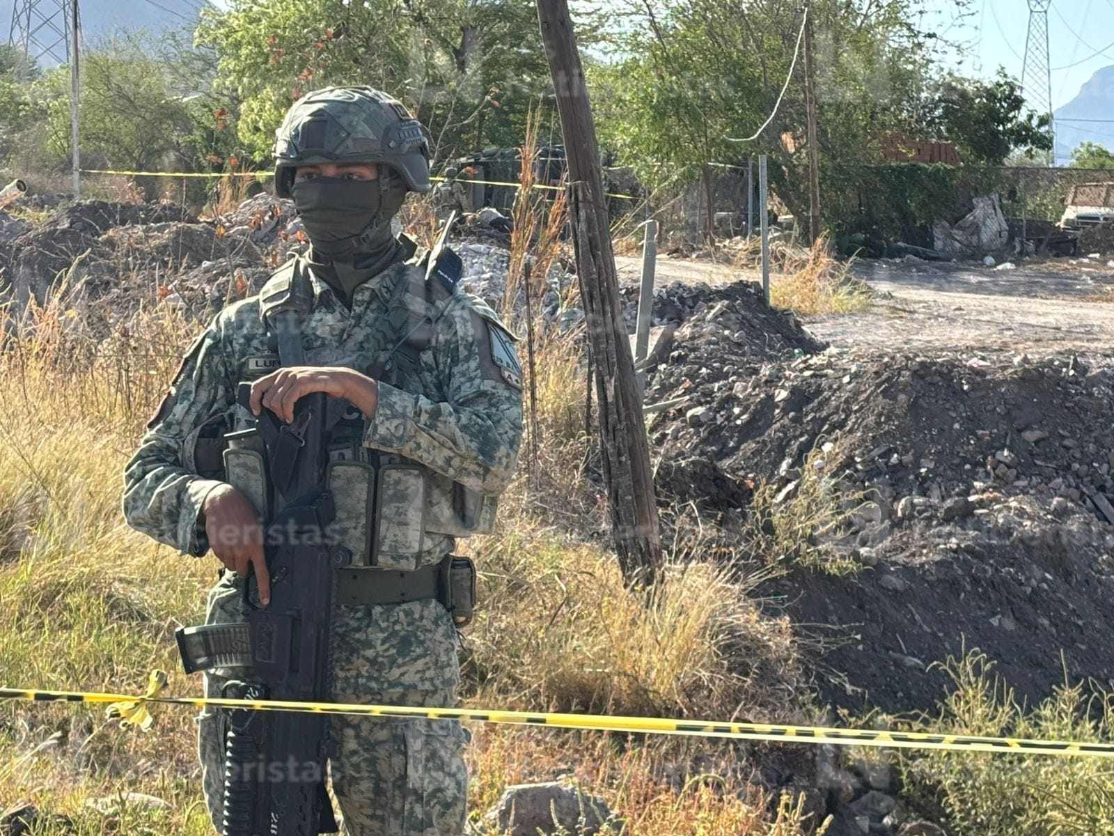Hallazgo de un cadáver encobijado en en Los Mezcales al norte de Culiacán