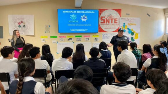 Impulsan campañas de prevención contra extorsión y absentismo escolar en Mazatlán, Sinaloa