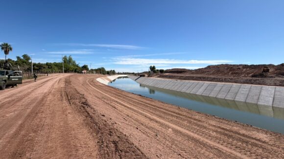 Conagua ponen en operación tramo revestido de canal principal valle del Fuerte