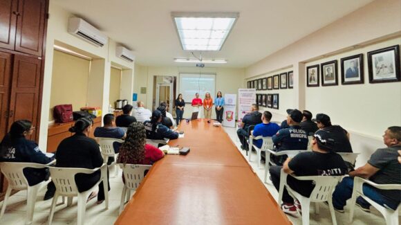 Refuerzan capacitación policial en atención a la violencia familiar en Salvador Alvarado