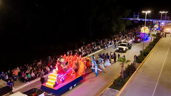 Rocha Moya y José Paz López disfrutan el penúltimo día del Carnaval de Primavera Badiraguato 2026