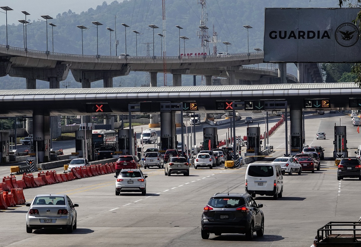 Caseta de peaje de carretera México - Cuernavaca